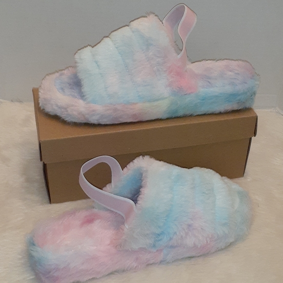 SNUGGLES Shoes - (NWB) TYE DYE PLATFORM OPENTOE SLIPPERS